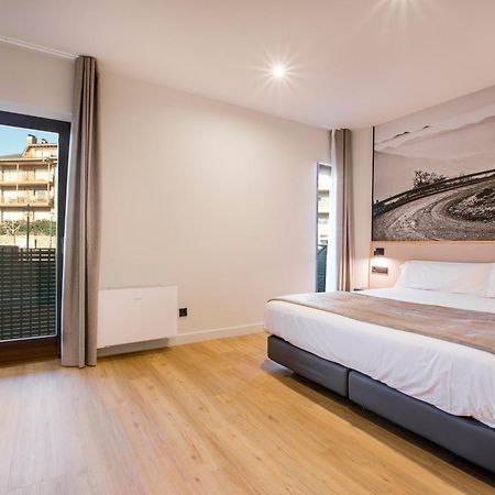 Hotel Llívia Kültér fotó