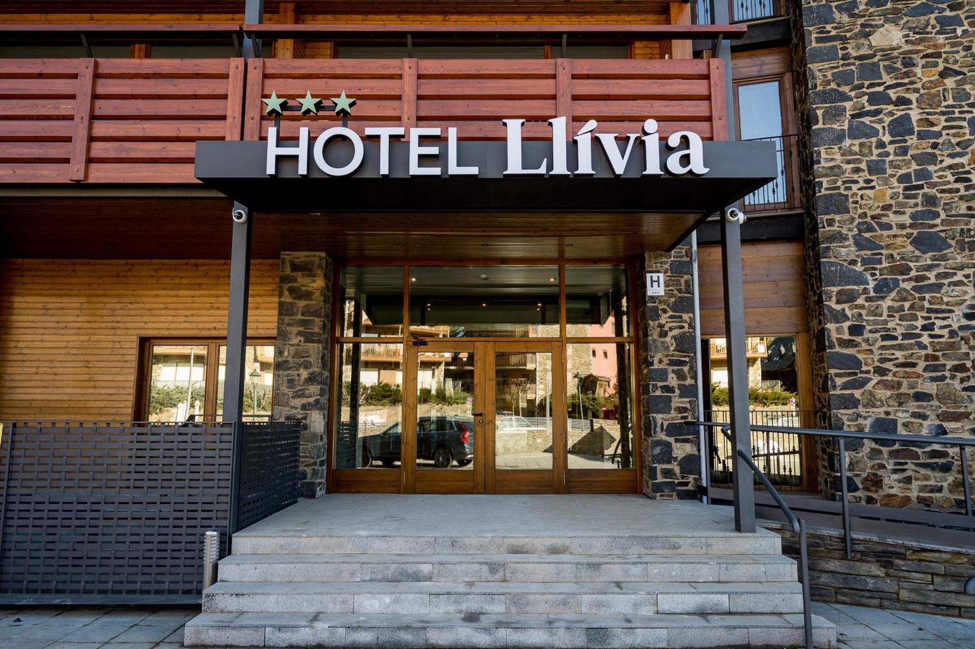 Hotel Llívia Kültér fotó